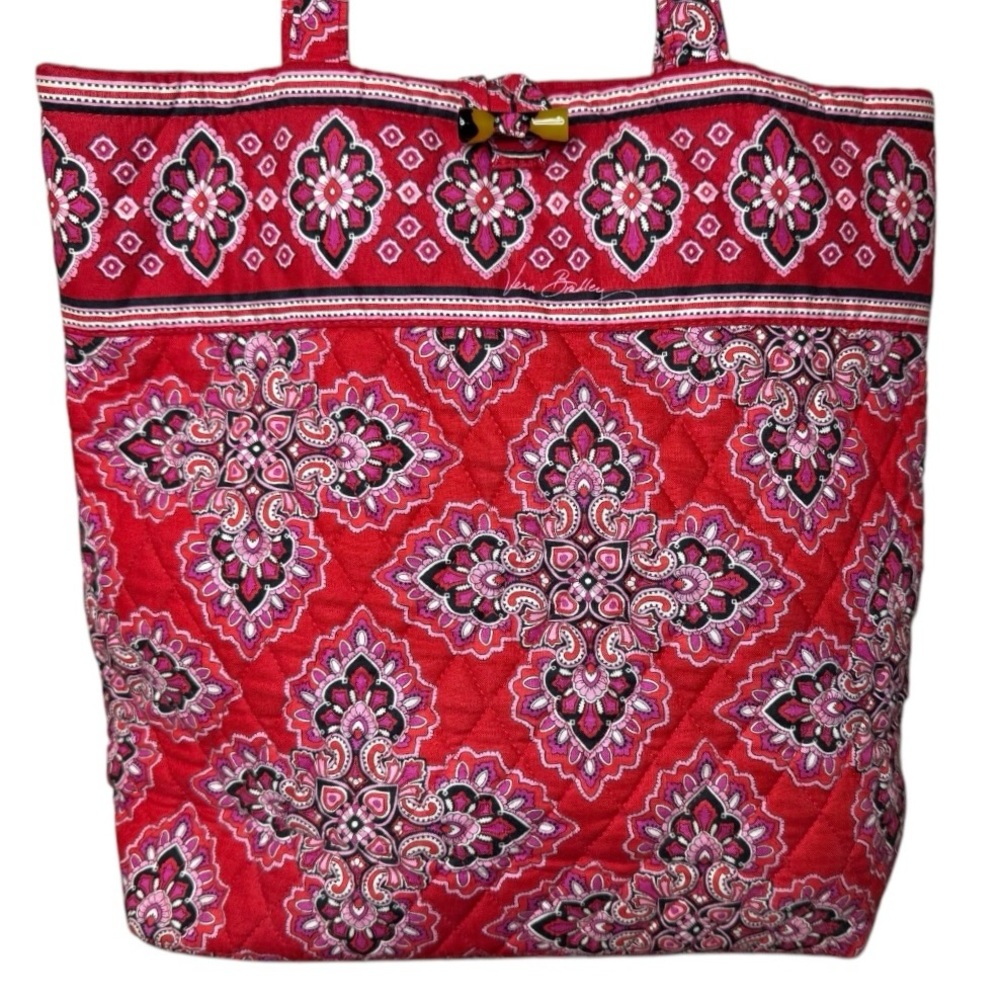 Vera Bradley Tote in Retired Frankly Scarlet Pattern